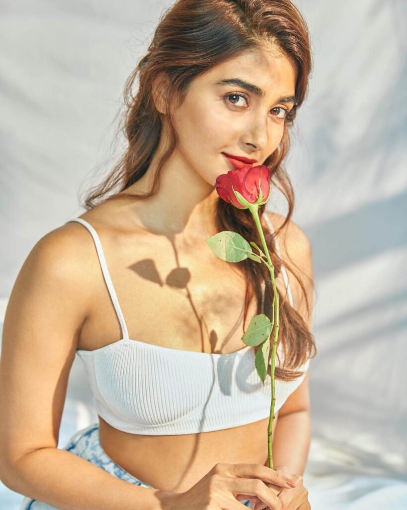 pooja hegde hot pic