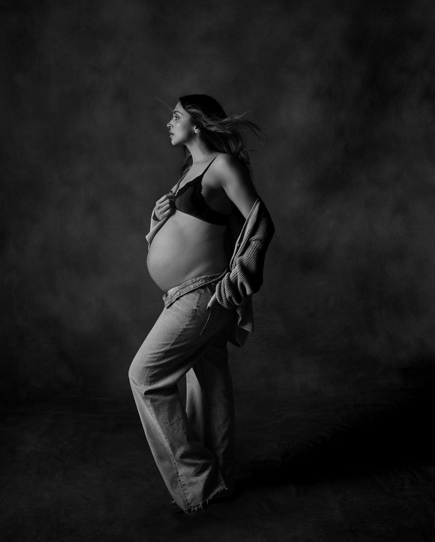 Deepika Padukone Pregnancy Photos