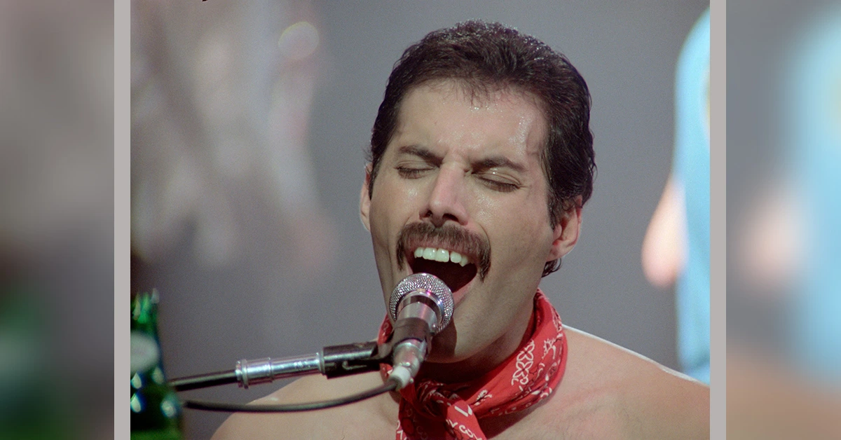 Freddie Mercury Teeth